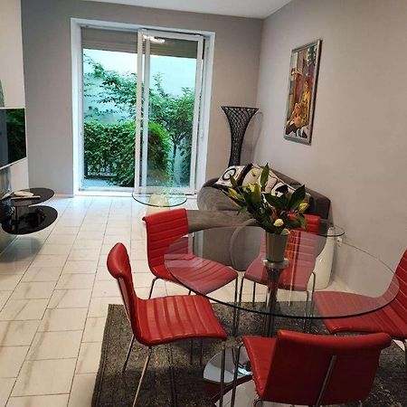 Central Vienna Apartment With Unique 40M2 City Garden & Self Check In Exterior foto