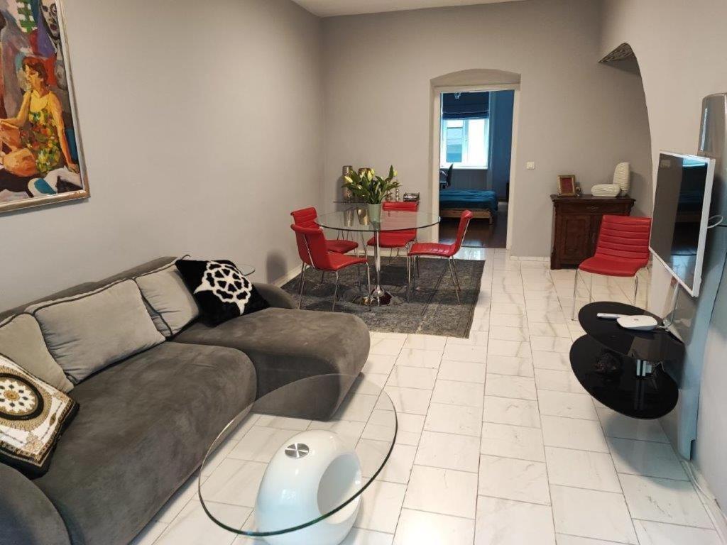 Central Vienna Apartment With Unique 40M2 City Garden & Self Check In Exterior foto